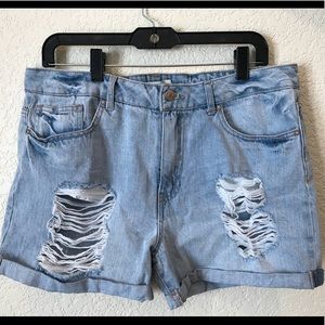 BRAND NEW! F21 Boyfriend Fit Shorts